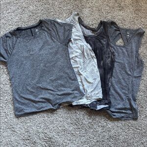 Set of 4 women’s workout tops size small & medium